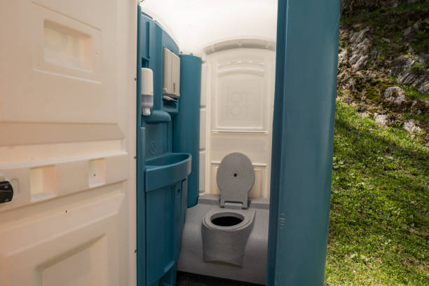 Porta potty rental for outdoor events in West Terre Haute, IN